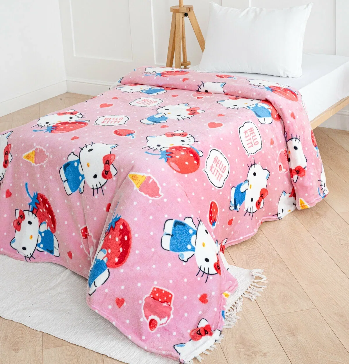Плед Павлинка Hello Kitty Клубнички 150x100
