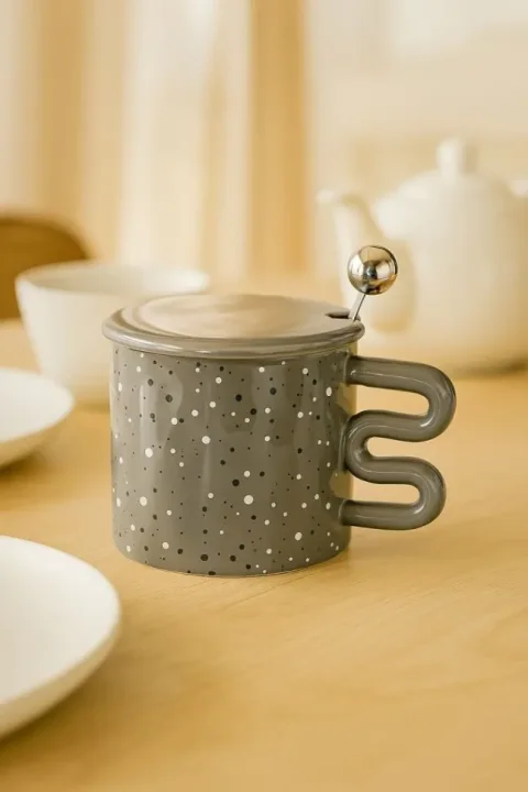 Кружка с ложкой ILikeGift Nice ULB-531-01 (gray)